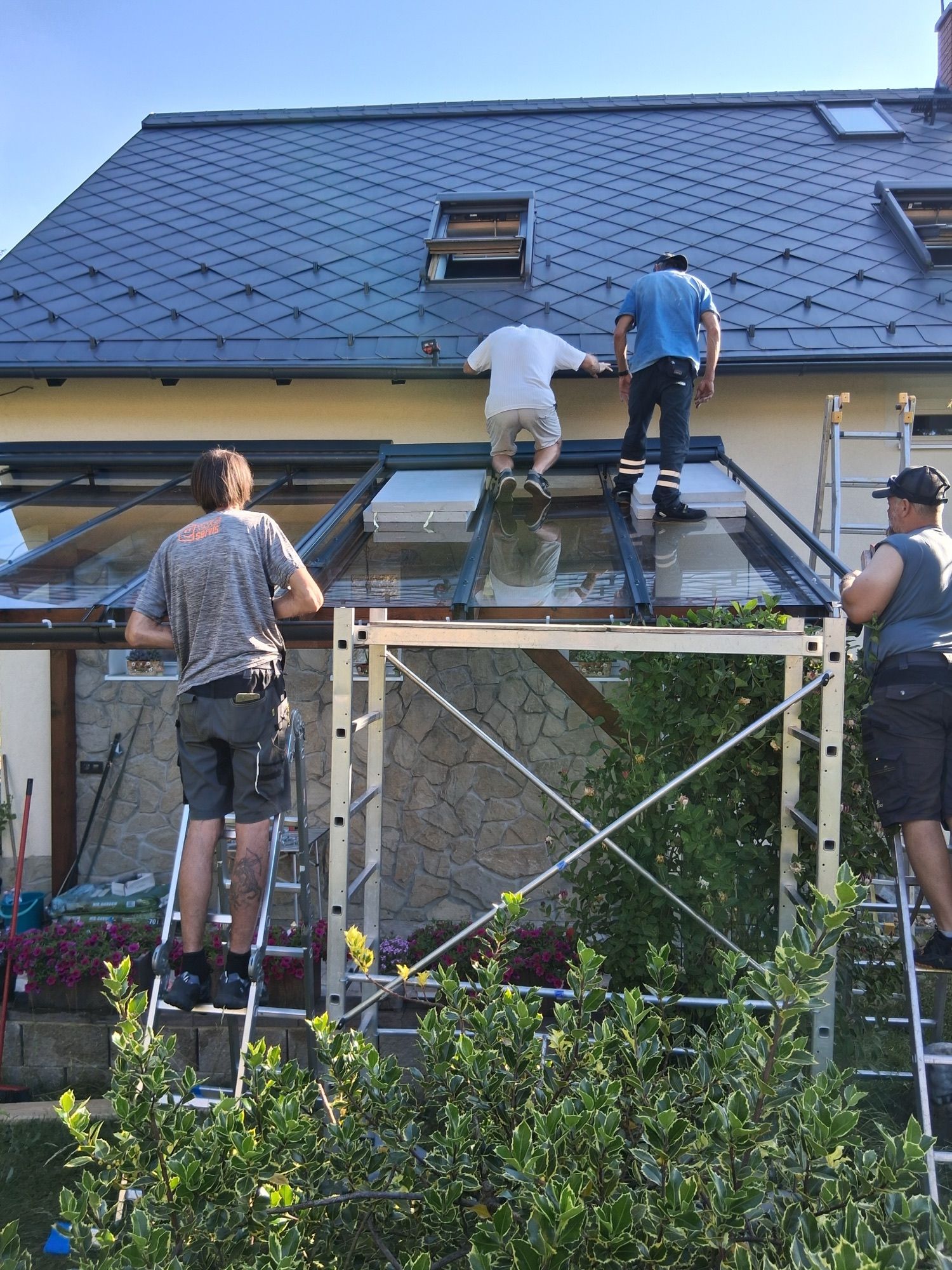 Montáž markýzy a stínicí techniky – realizace Wágner